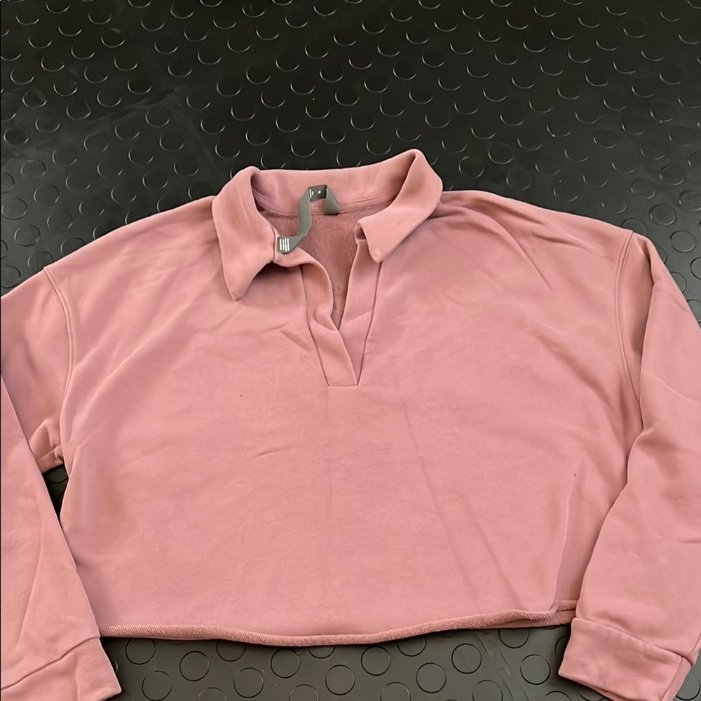 Vuori mauve colored Collared cropped Sweatshirt